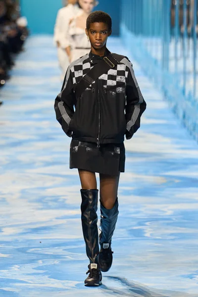 Look 38